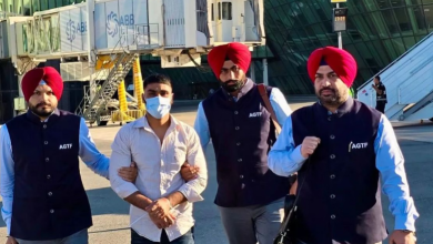 Photo of ਯੂਰਪ ਤੱਕ ਪਹੁੰਚੀ ਪੰਜਾਬ ਪੁਲਿਸ, ਗੈਂਗਸਟਰ ਅੰਮ੍ਰਿਤ ਦਲਮ ਲਿਆਂਦਾ ਭਾਰਤ; ਕਈ ਮਾਮਲਿਆਂ ‘ਚ ਸੀ ਲੋੜੀਂਦਾ