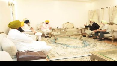 Photo of ਬੰਦੀ ਸਿੱਖਾਂ ਦੀ ਰਿਹਾਈ ਦਾ ਮਾਮਲਾ: ਚਾਰ ਮੈਂਬਰੀ ਵਫ਼ਦ ਨੇ ਮੁੱਖ ਮੰਤਰੀ ਭਗਵੰਤ ਮਾਨ ਨਾਲ ਕੀਤੀ ਮੁਲਾਕਾਤ