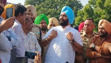 Photo of ਪੱਤਰਕਾਰ ਨਾਲ ਕੁੱਟਮਾਰ ਮਾਮਲੇ ਚ ਆਪ ਦੇ ਤਲਬੀਰ ਸਿੰਘ ਗਿੱਲ ਵੱਲੋਂ ਮੰਗੀ ਗਈ ਮੁਆਫ਼ੀ