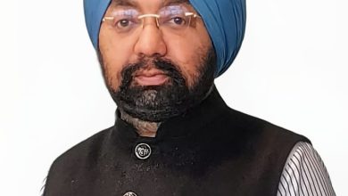 Photo of ਮੈਂਬਰ ਪਾਰਲੀਮੈਂਟ ਵਿਕਰਮਜੀਤ ਸਿੰਘ ਸਾਹਨੀ ਵੱਲੋਂ ਕੈਪਟਨ ਸਮਿਤ ਮਛਰ ਲਈ ₹25 ਲੱਖ ਦੇ ਬਹਾਦਰੀ ਪੁਰਸਕਾਰ ਦਾ ਐਲਾਨ।